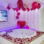 Vip Jacuzzi Suites *
