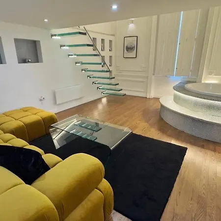Lägenhet Enzo Capo Jacuzzi Andrassy *