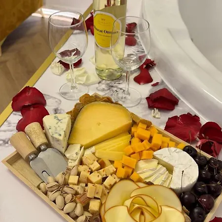 Enzo Capo Jacuzzi Andrassy בודפשט