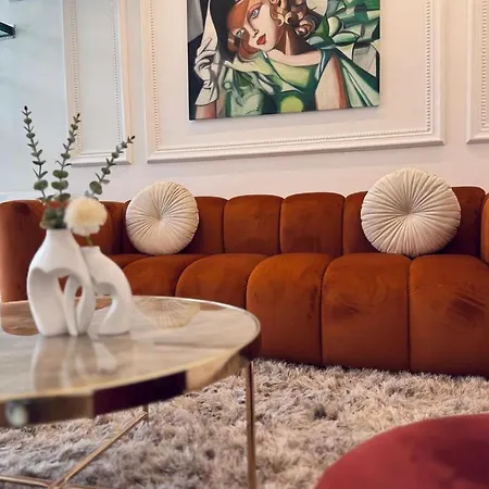 Enzo Capo Jacuzzi Andrassy Apartman *