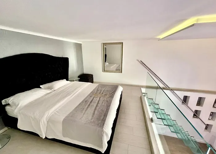 Enzo Capo Jacuzzi Andrassy Apartament