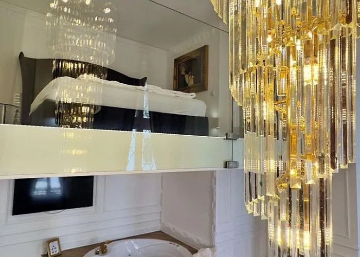 Enzo Capo Jacuzzi Andrassy Apartament Budapesta