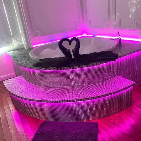 Enzo Capo Jacuzzi Andrassy 布达佩斯